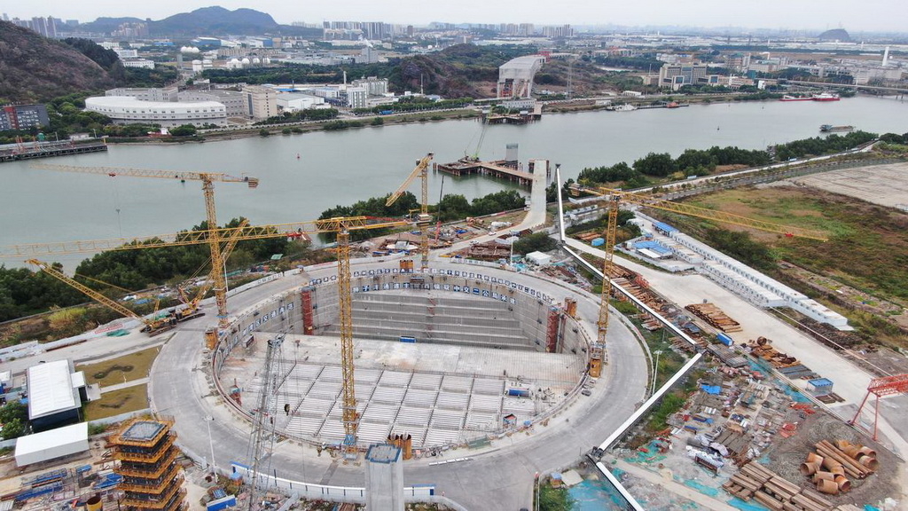 这是狮子洋通道主桥西锚碇施工现场（2月7日摄，无人机照片）。