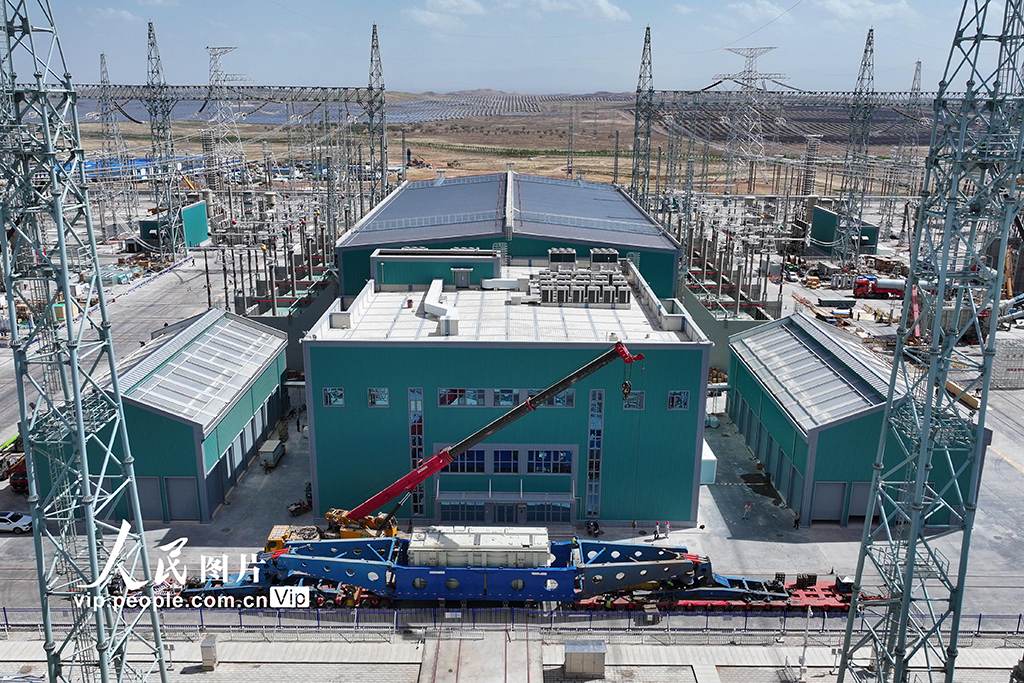宁夏中卫：“巨无霸”变压器运抵中宁换流站【5】
