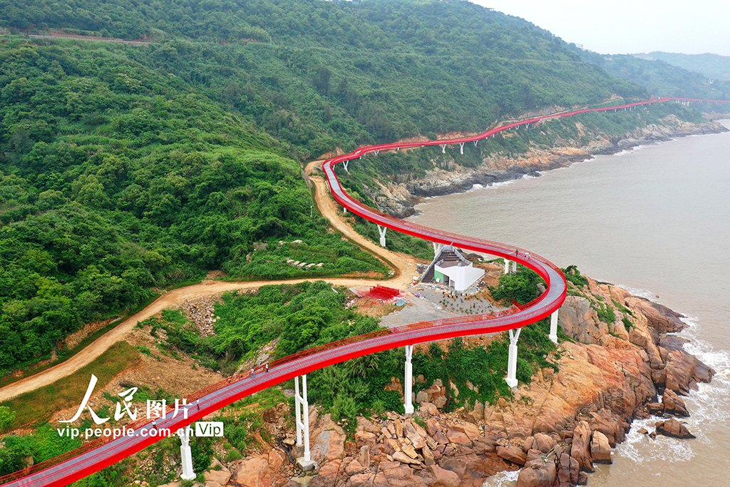 浙江玉环：漫步滨海绿道 乐享健康生活