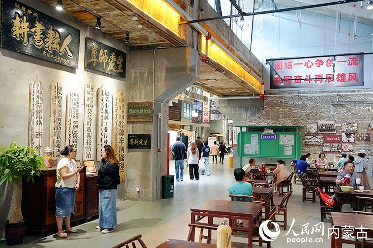 “包棉1958”主题文化街区。人民网记者 张雪冬摄